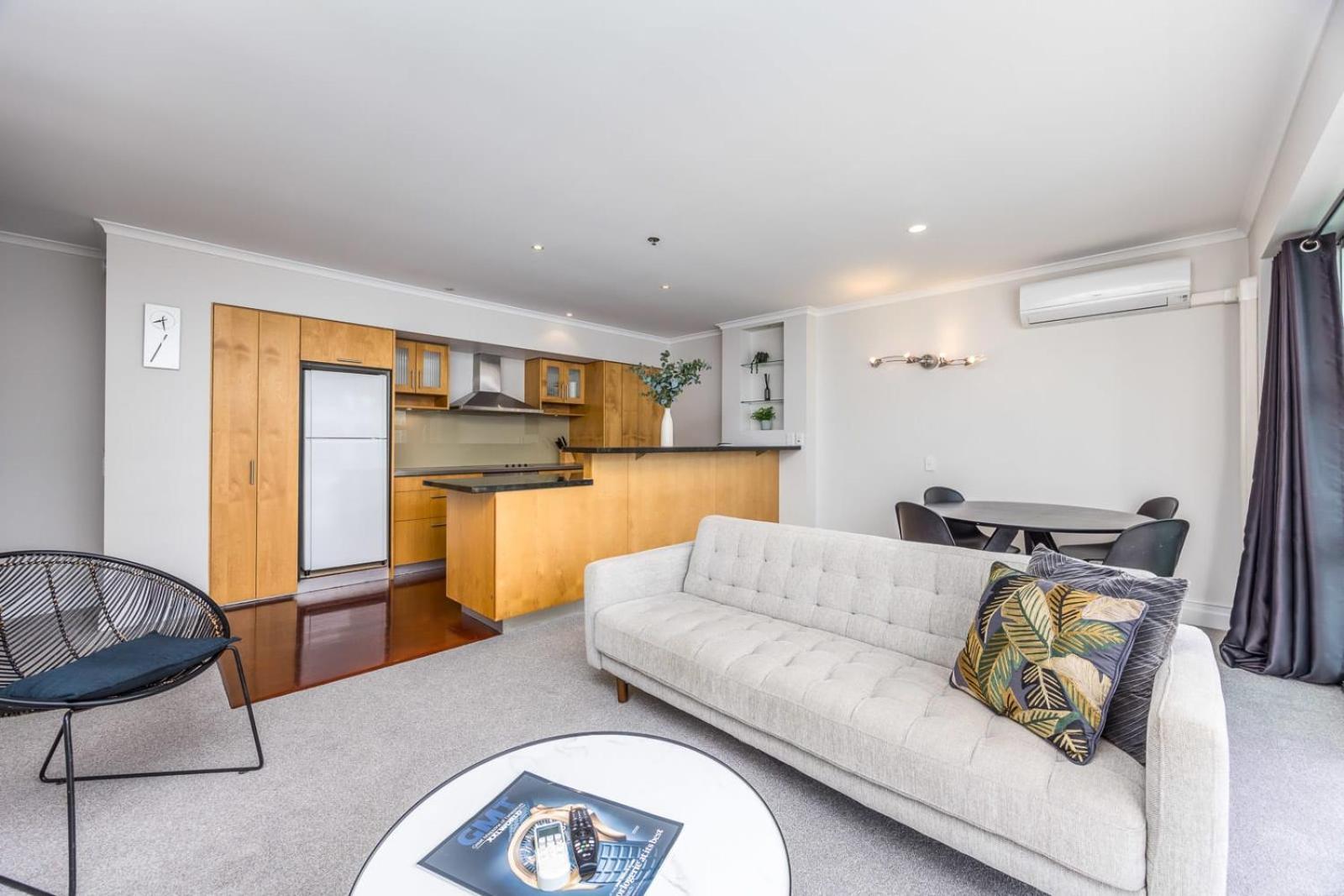 Beautiful Renovated 2 X Bdrm,Perfect Location Apartment Auckland Exterior photo