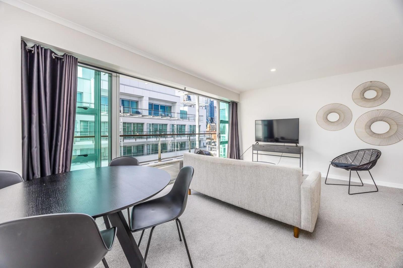 Beautiful Renovated 2 X Bdrm,Perfect Location Apartment Auckland Exterior photo